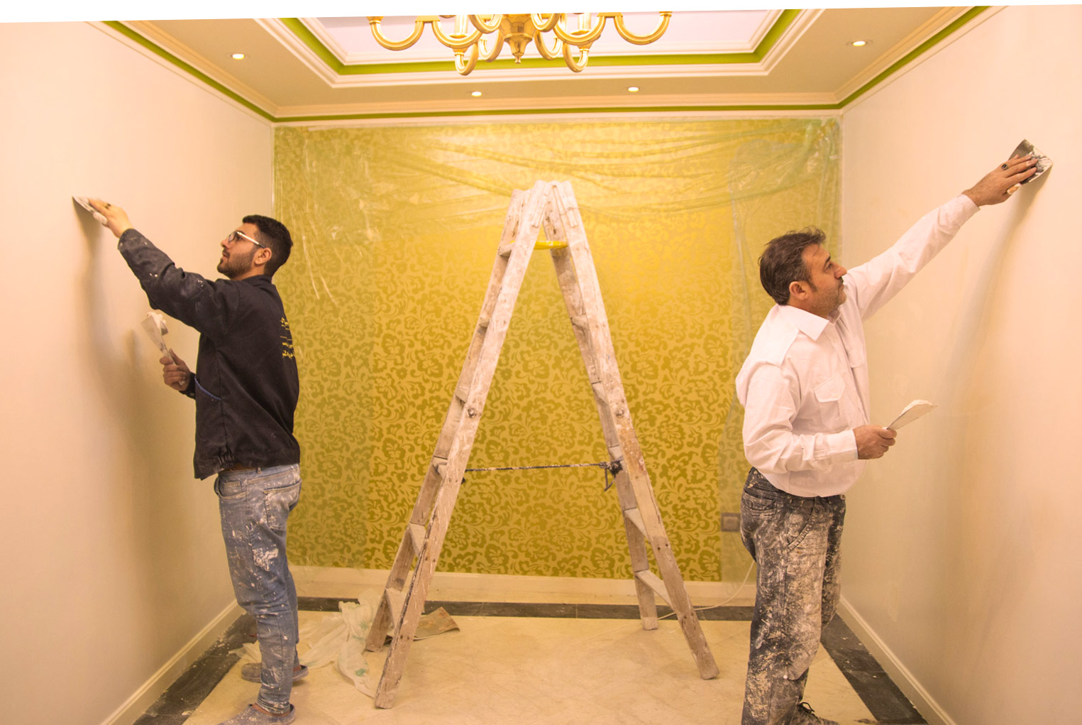 زیر-سازی-های-لازم-برای-نقاشی-و-رنگ-کردن-ساختمان نقاشی ساختمان اصفهان